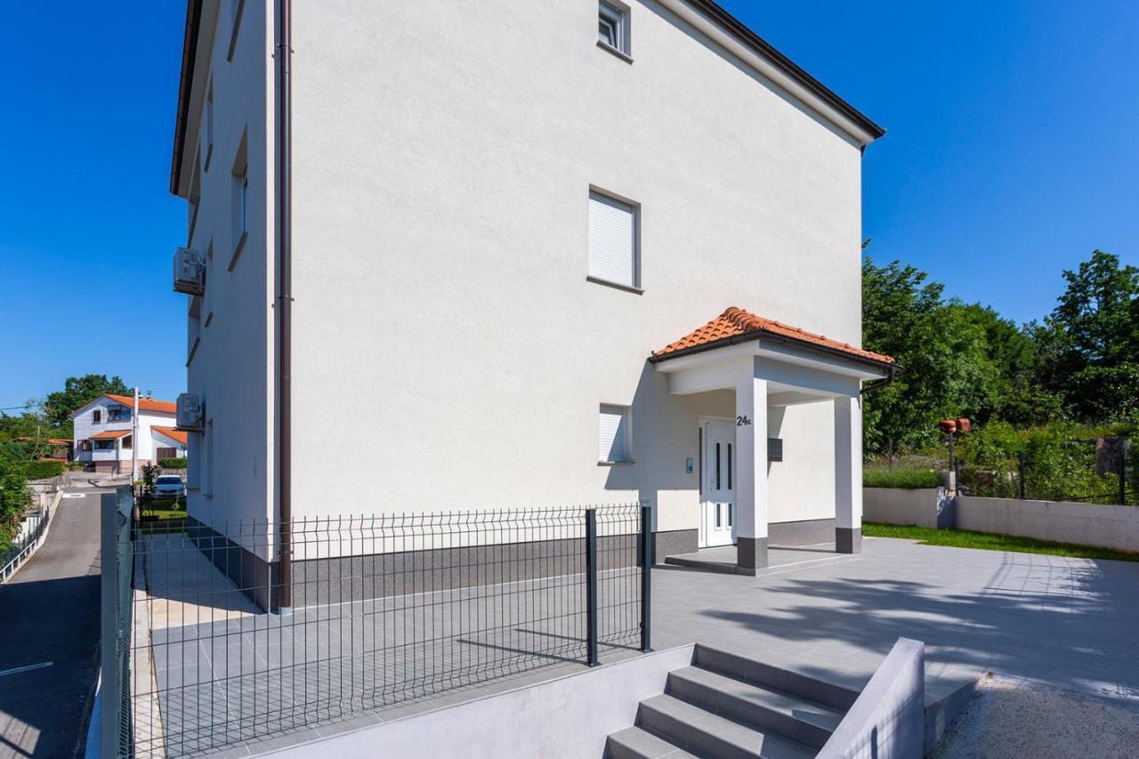Kvarner Bay - Apartments 2 & 4 Rijeka Bagian luar foto